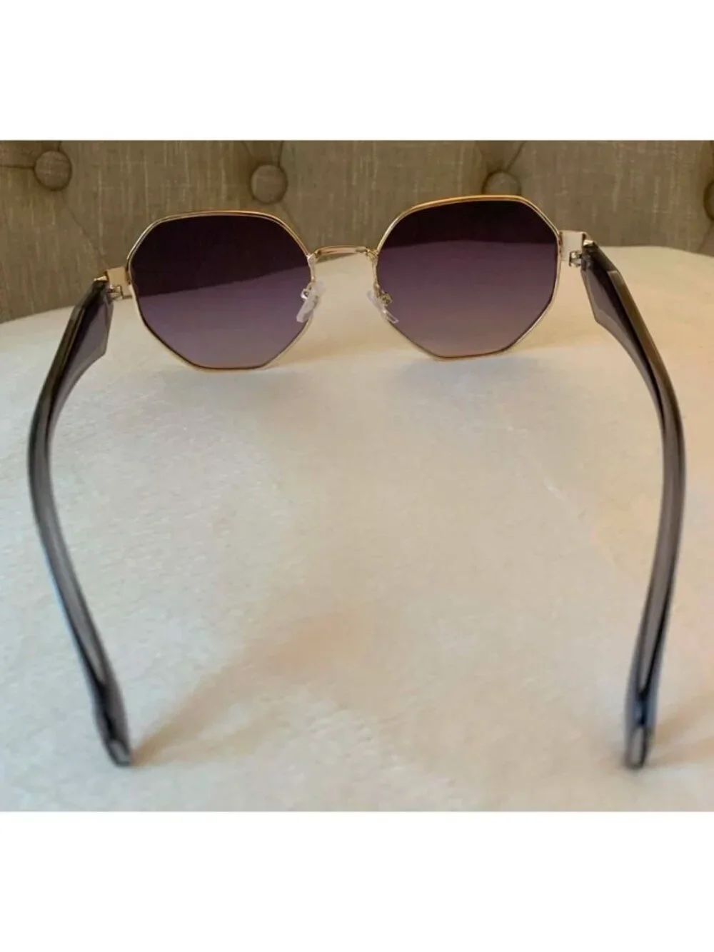 Boutique octagonal gold